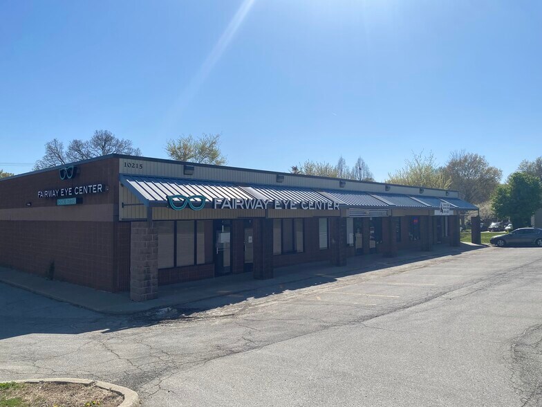 Primary Photo Of 10215 E 350 Hwy, Raytown Unknown For Lease