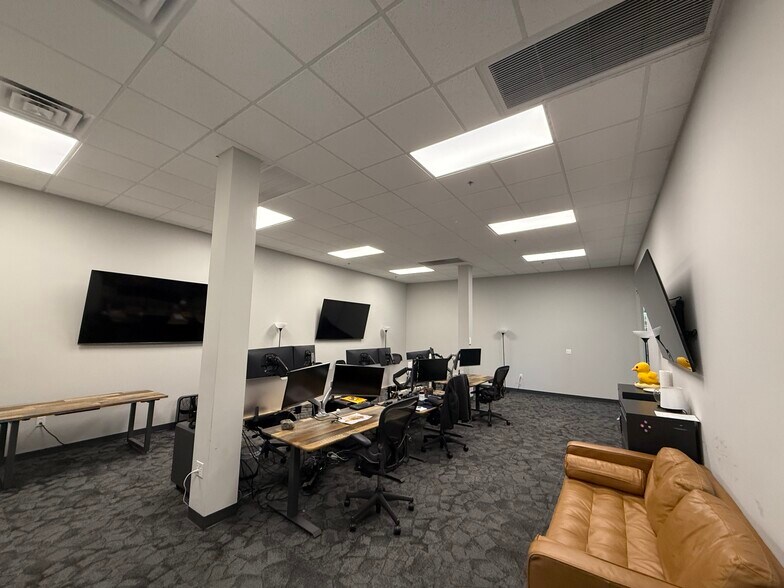 More Photos Of 1024 Texan Trl, Grapevine Medical For Sale