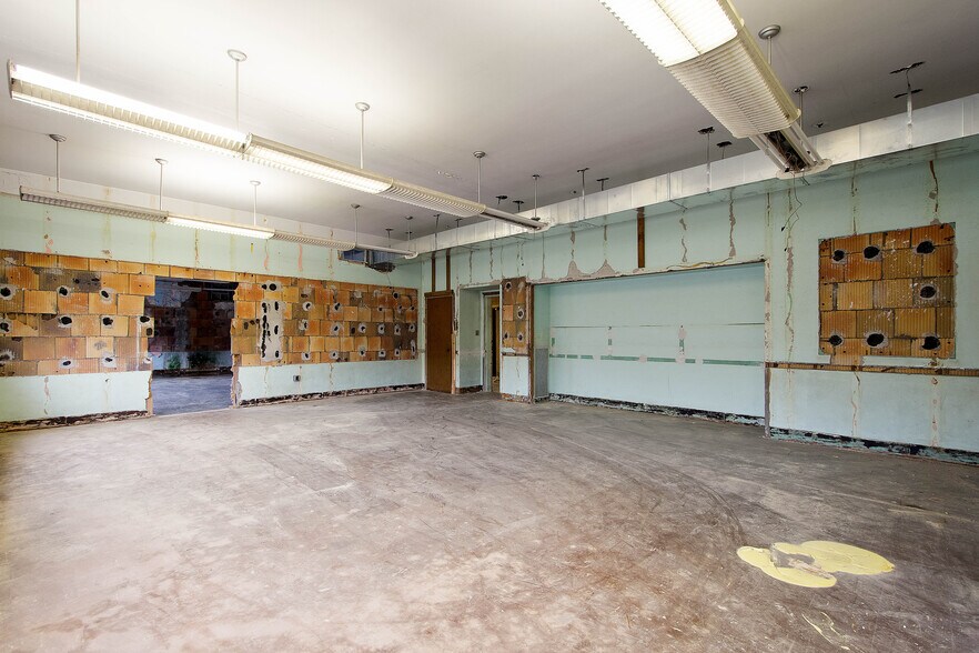 More Photos Of 838 Joffre Cherry Valley Rd, Burgettstown Self Storage For Sale