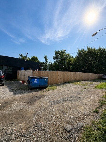 More Photos Of 17202 Saint Clair Ave, Cleveland General Retail For Sale
