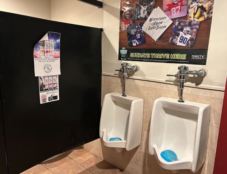 More Photos Of 742-746 Middle Country Rd, Selden Freestanding For Sale