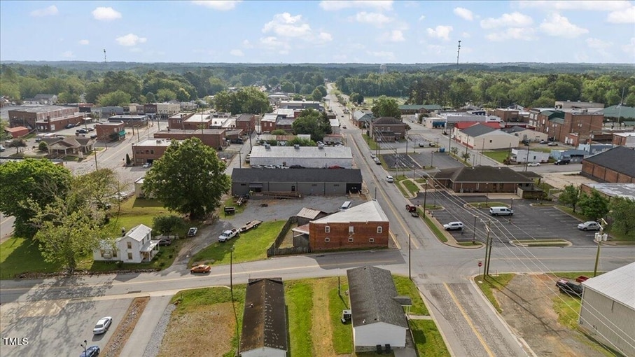 More Photos Of 306 W Main St, South Hill Flex For Lease