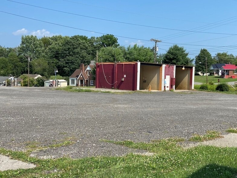 929 Newbern Rd, Pulaski, VA 24301 Carwash For Sale