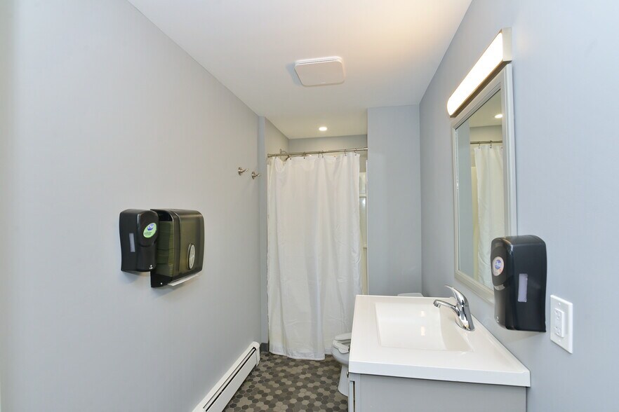 More Photos Of 186 Grove St, Franklin Office For Sale