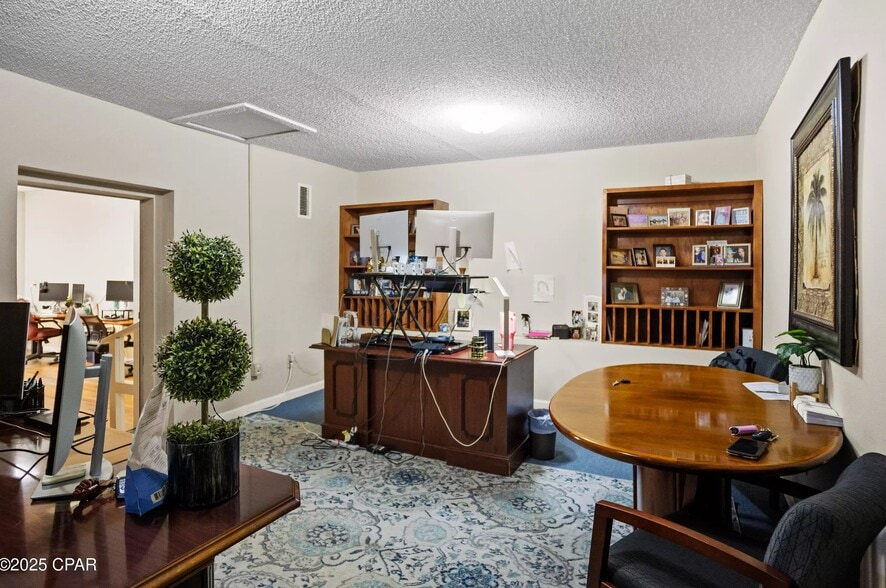 More Photos Of 20735 Central Ave E, Blountstown Office For Sale