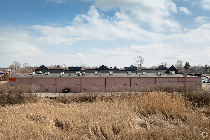 More Photos Of 4747 Suder Ave, Toledo Freestanding For Lease