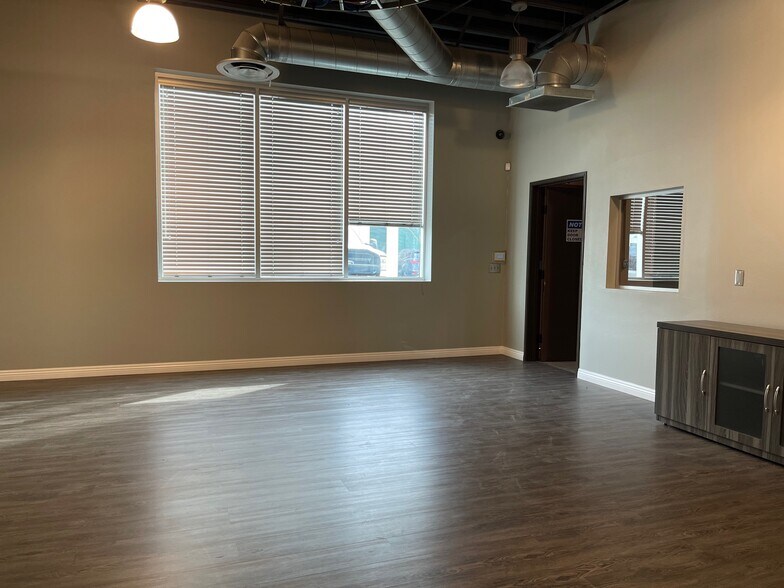 More Photos Of 73 Bunsen, Irvine Distribution For Lease