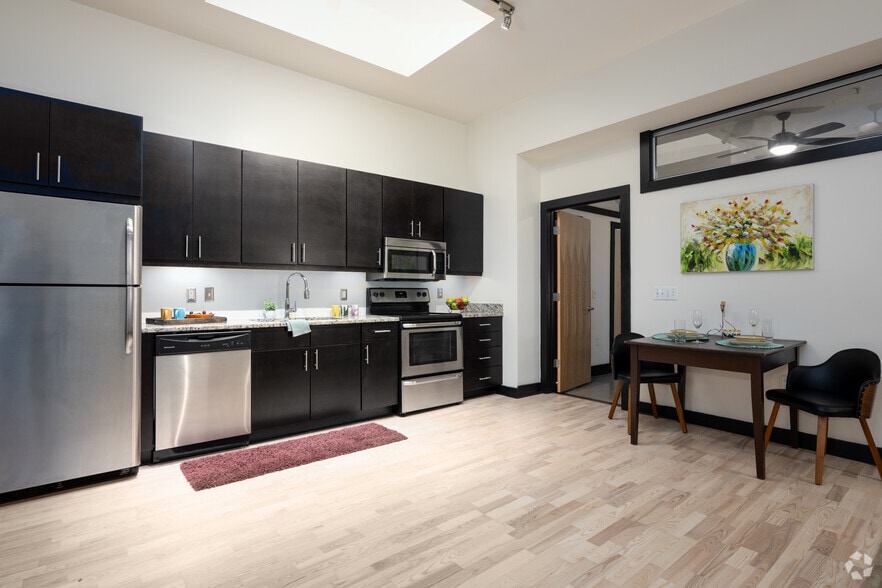 More Photos Of 50 W 4th St, Winston-Salem Apartments For Lease