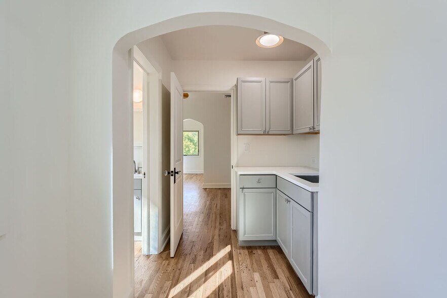 More Photos Of 3180 Meade St, Denver Storefront Retail Residential For Lease