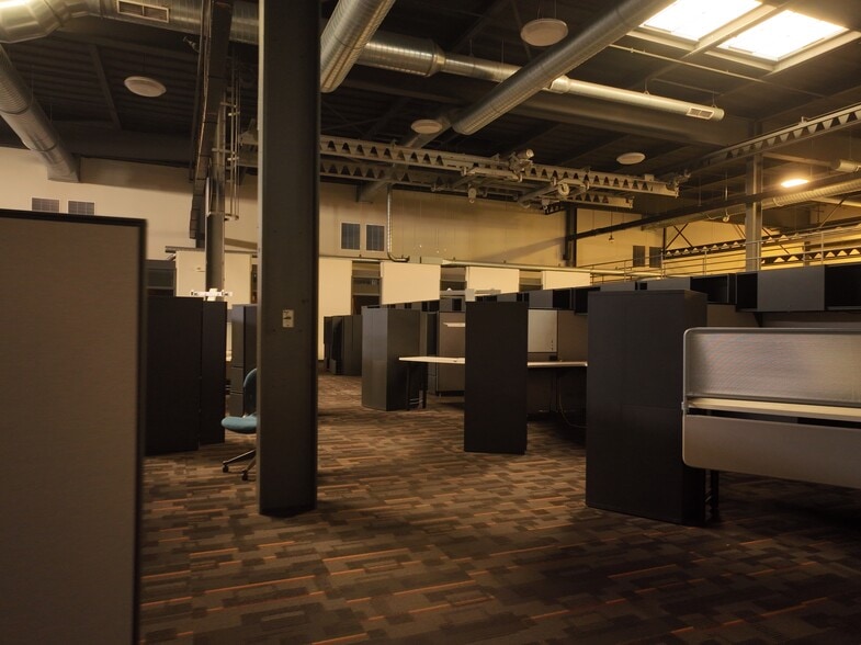 More Photos Of 4265 N 30th St, Milwaukee Industrial For Sale