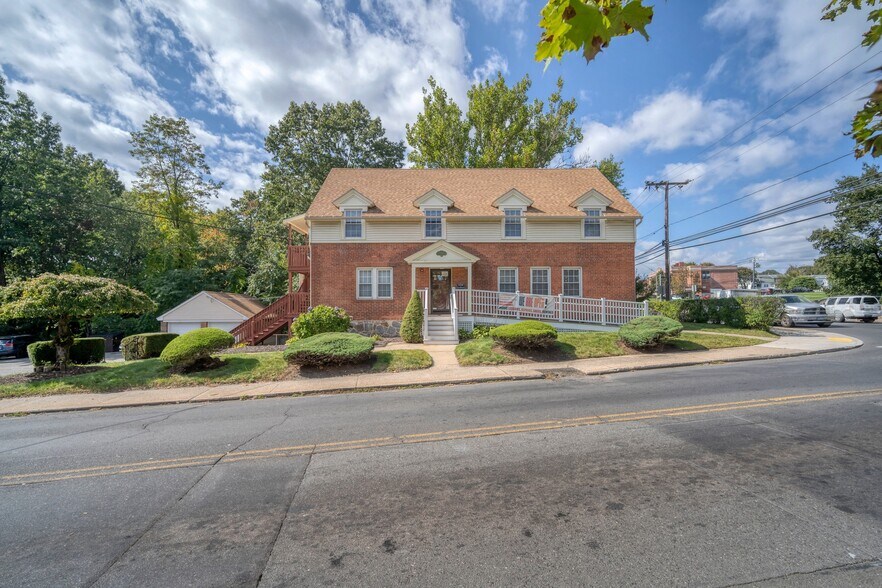 More Photos Of 2024 E Main St, Waterbury Office Residential For Sale