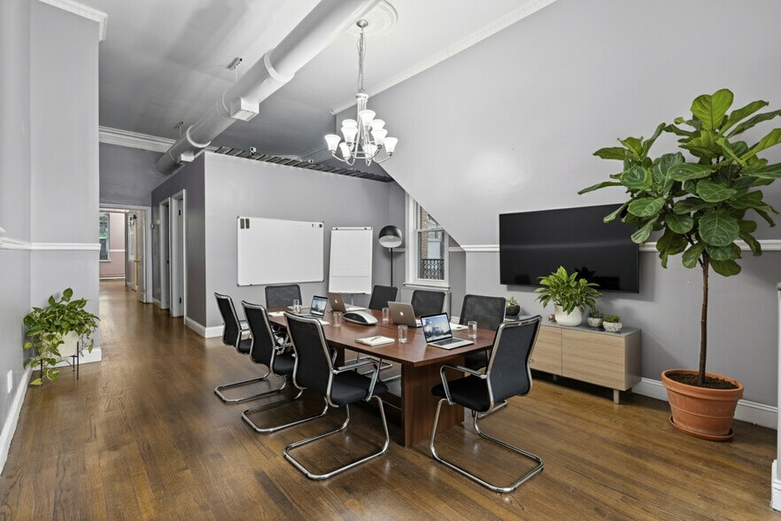 More Photos Of 133 E 39th St, New York Office Residential For Lease