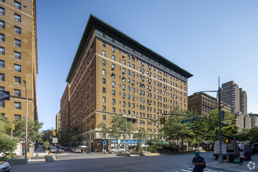 More Photos Of 2420-2438 Broadway, New York Apartments For Lease