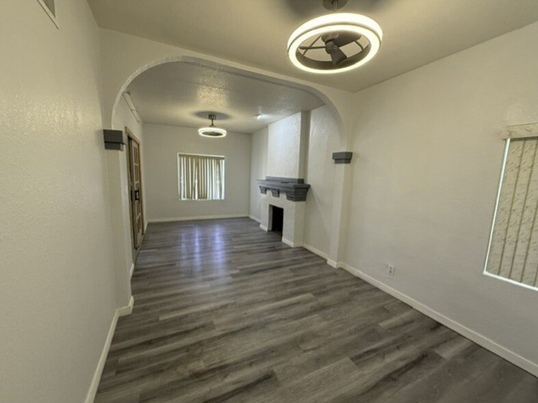 More Photos Of 2313 Montana Ave, El Paso Office Residential For Lease