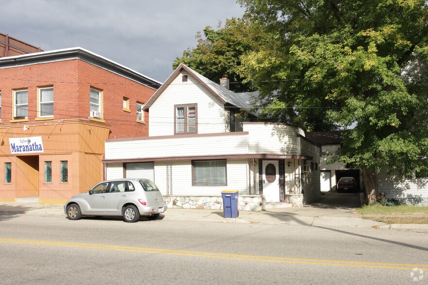 Primary Photo Of 1205 Bridge St NW, Grand Rapids Apartments For Sale