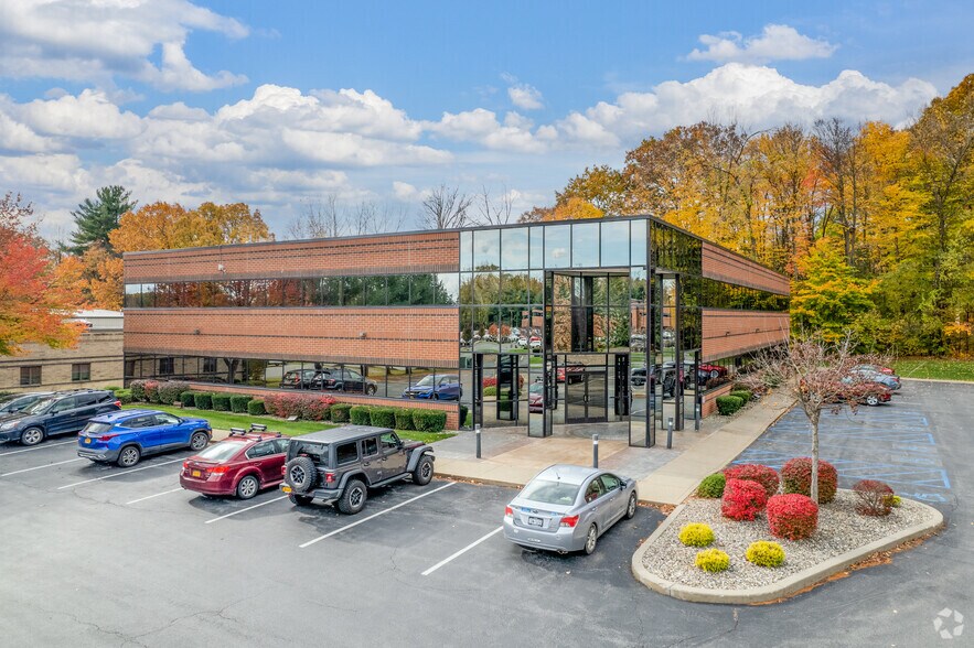More Photos Of 28 Corporate Dr, Clifton Park Medical For Lease