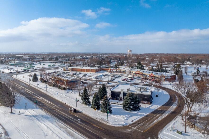 More Photos Of 14845 S Robert Trl S, Rosemount Restaurant For Sale