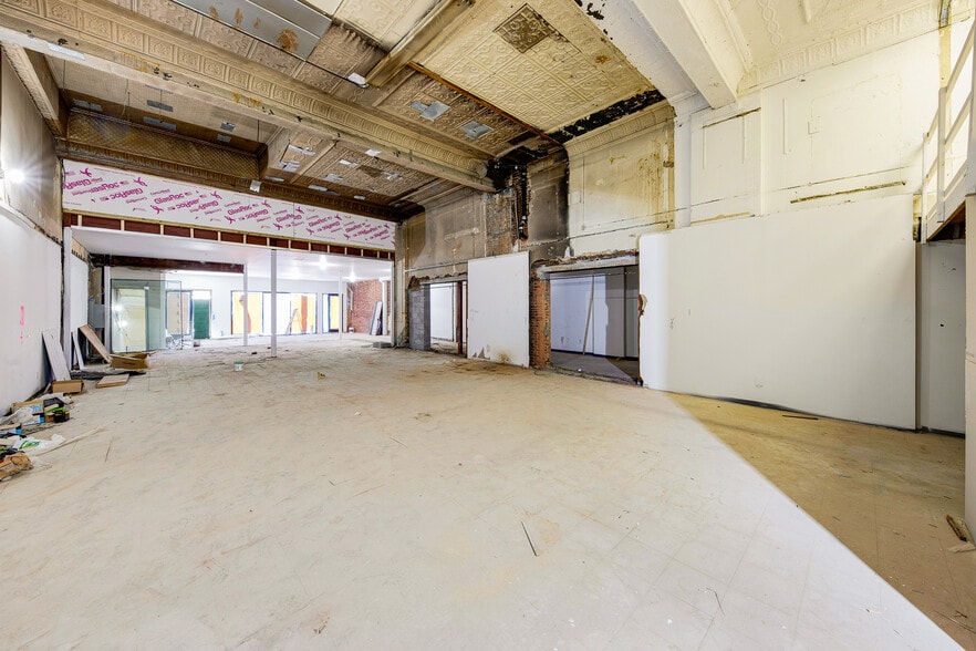 More Photos Of 7416 13th Ave, Brooklyn Freestanding For Lease