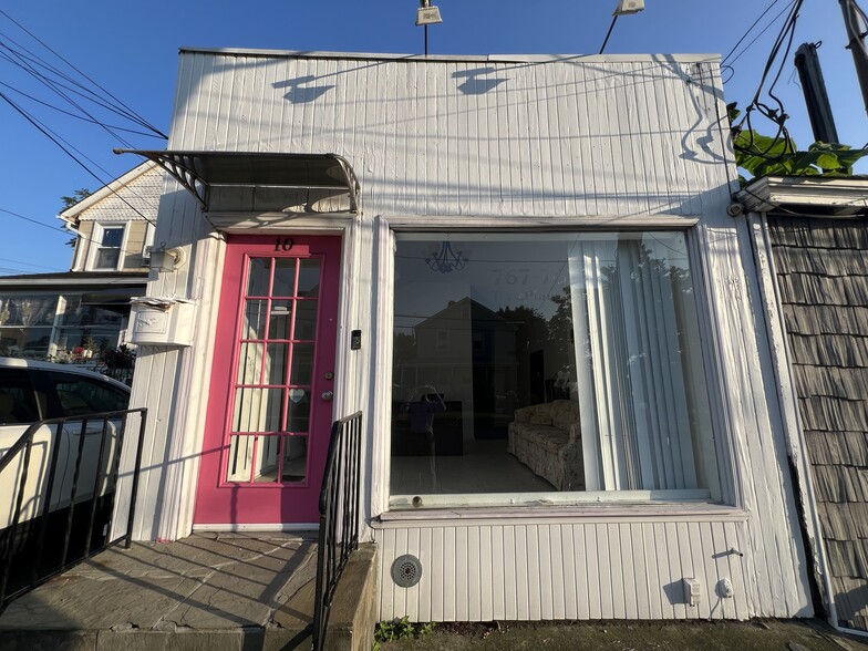 Primary Photo Of 10 Willowdale Ave, Port Washington Storefront Retail Office For Lease