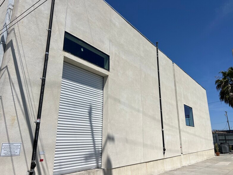 Primary Photo Of 1321 Cota Ave, Long Beach Manufacturing For Lease