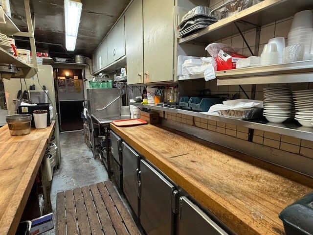 More Photos Of 2904 45th St, Highland Freestanding For Sale