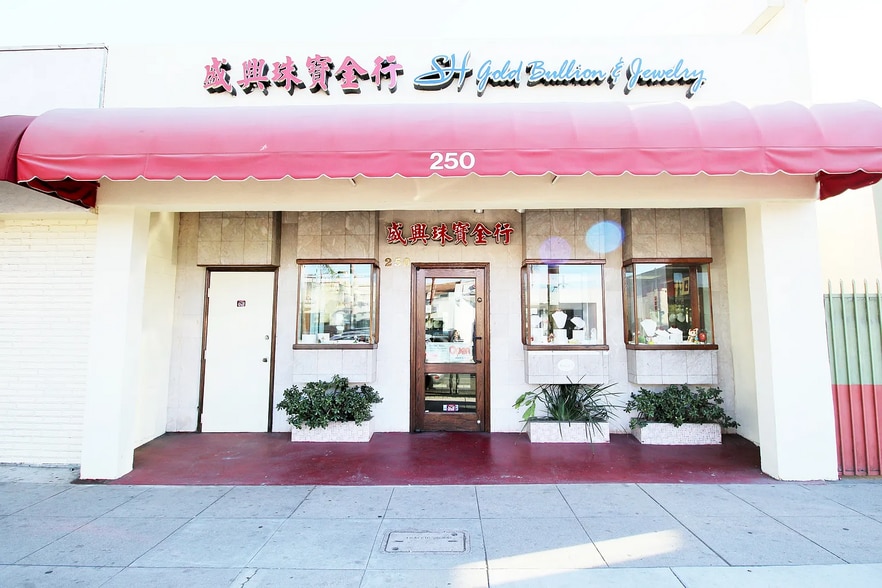 More Photos Of 250 E Garvey Ave, Monterey Park General Retail For Sale