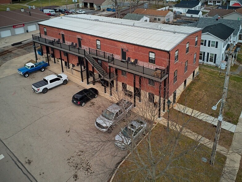 Primary Photo Of 101 W Broadway St, Tipp City Showroom For Lease