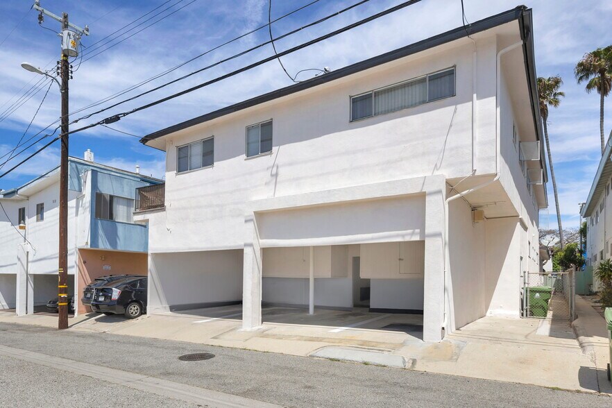 More Photos Of 7832 W Manchester Ave, Playa Del Rey Apartments For Sale