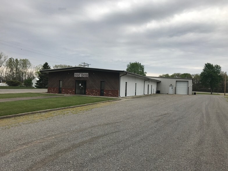 More Photos Of 6886 Wishart St, Huntsville Light Distribution For Lease