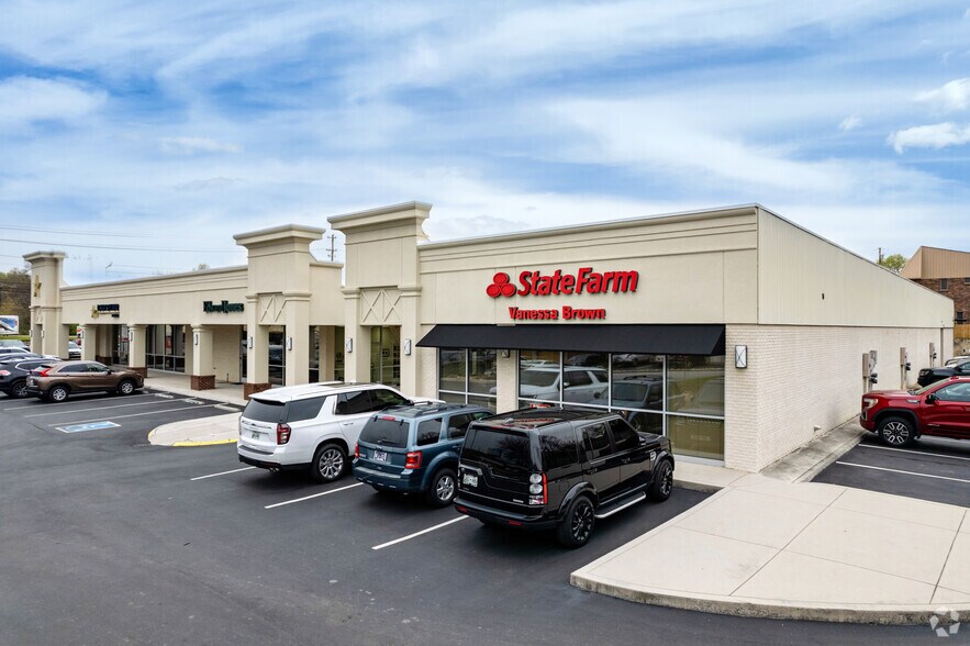 More Photos Of 10820 Kingston Pike, Knoxville Unknown For Lease