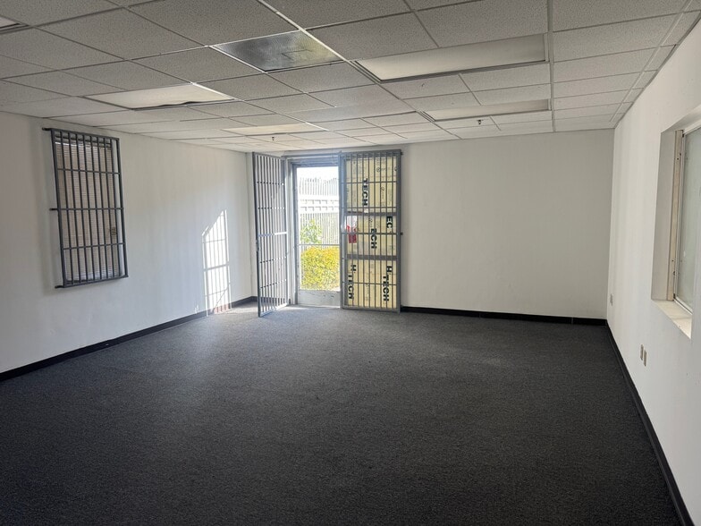 More Photos Of 12368 Valley Blvd, El Monte Manufacturing For Lease