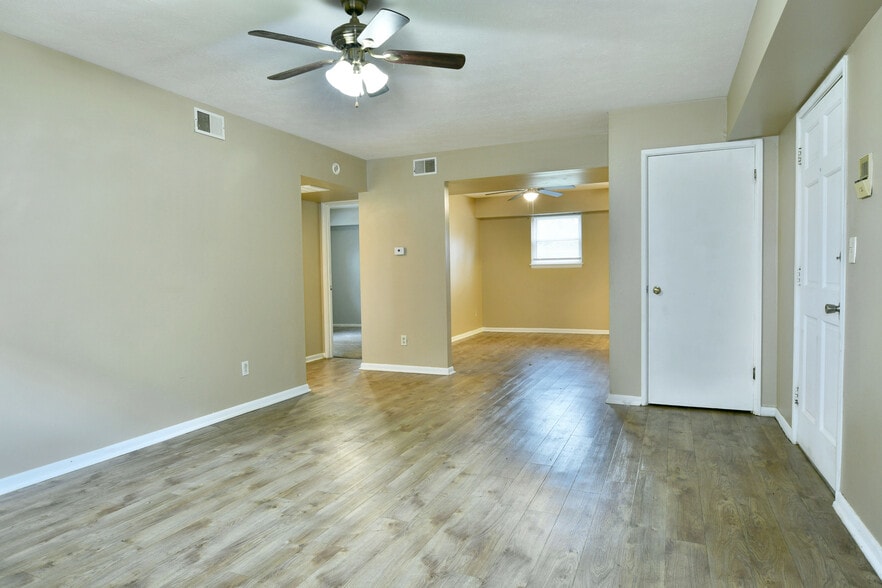 More Photos Of 203-205 Churchill Hubbard Rd, Youngstown Apartments For Sale