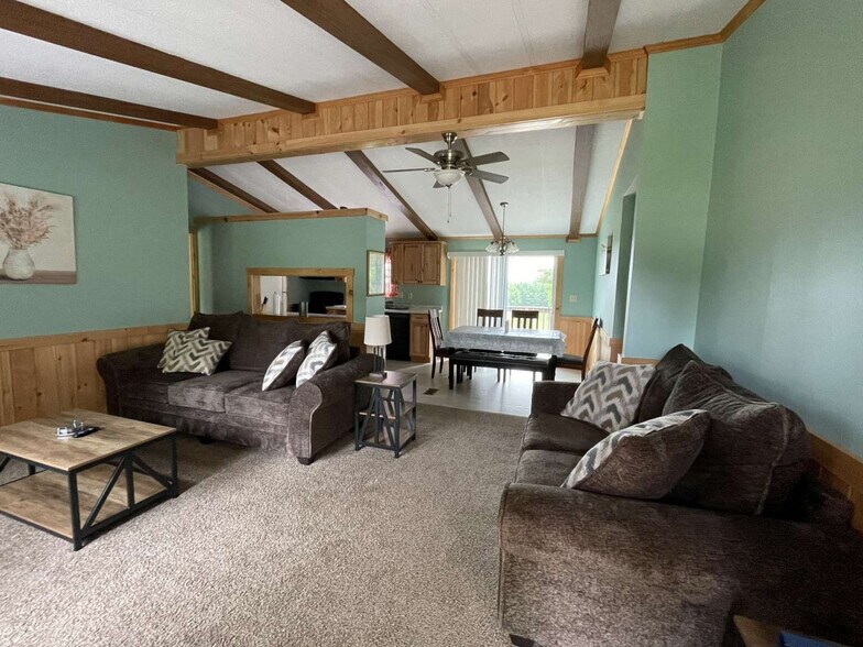More Photos Of 446 Maples Rd, Milford Hotel For Sale