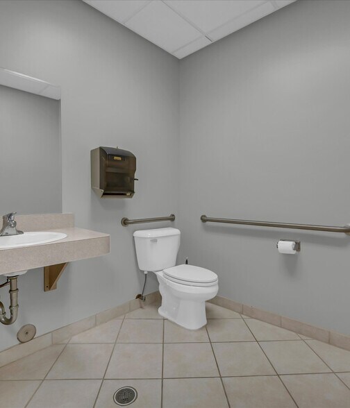 More Photos Of 12525 E 9 Mile Rd, Warren Warehouse For Sale