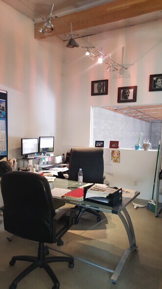 More Photos Of 1654 Long Beach Ave, Los Angeles Warehouse For Lease