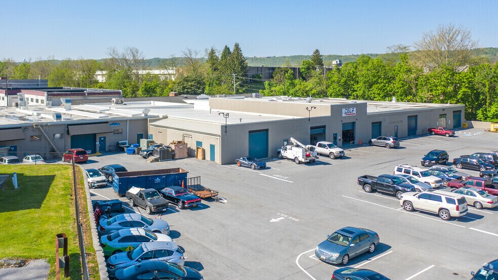 More Photos Of 100 Cockeysville Rd, Hunt Valley Flex For Lease