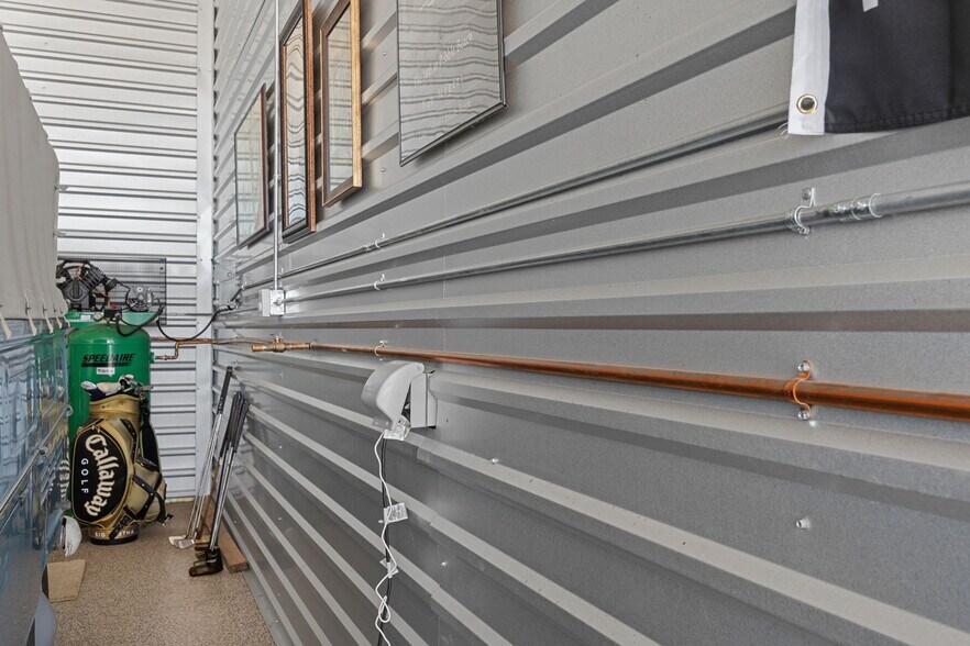 More Photos Of 14200 E Otero Ave, Englewood Self Storage For Sale