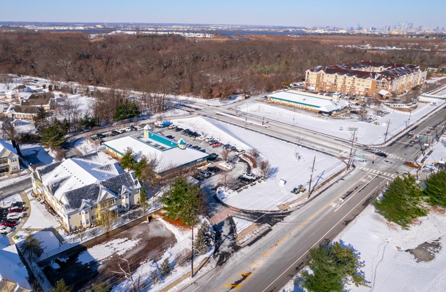 Primary Photo Of 196 Grove Ave, West Deptford Medical For Sale