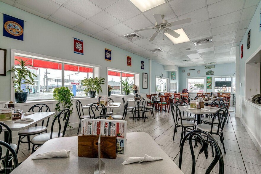 More Photos Of 100 E Fort Macon Rd, Atlantic Beach Restaurant For Sale