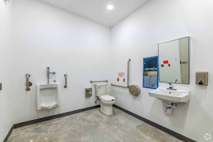 More Photos Of 3540 Wyecroft Rd, Oakville Unknown For Sale