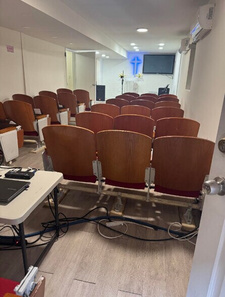 More Photos Of 4324 215th St, Bayside Religious Facility For Lease