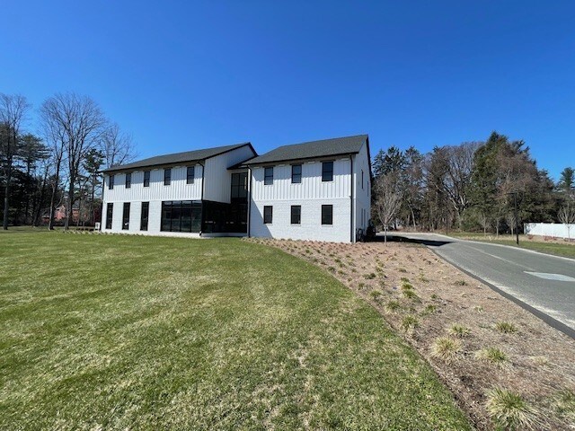 More Photos Of 4130 Whitney Ave, Hamden Office For Lease