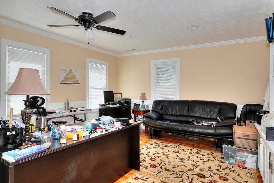 More Photos Of 4953 Presidents Way, Tucker Loft Creative Space For Sale