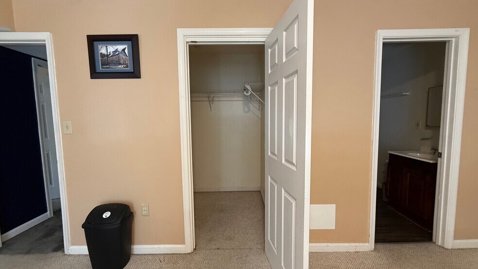 More Photos Of 5212 Astor Pl SE, Washington Assisted Living For Lease