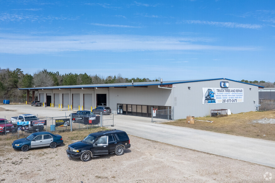 Primary Photo Of 18700 US Highway 59, New Caney Warehouse For Sale