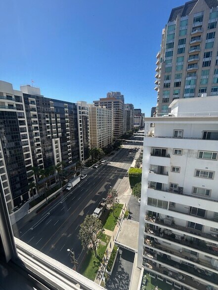 More Photos Of 10701 Wilshire Blvd, Los Angeles Apartments For Sale