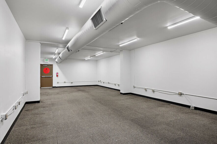 More Photos Of 220-222 W 2nd St, Pueblo Light Manufacturing For Lease