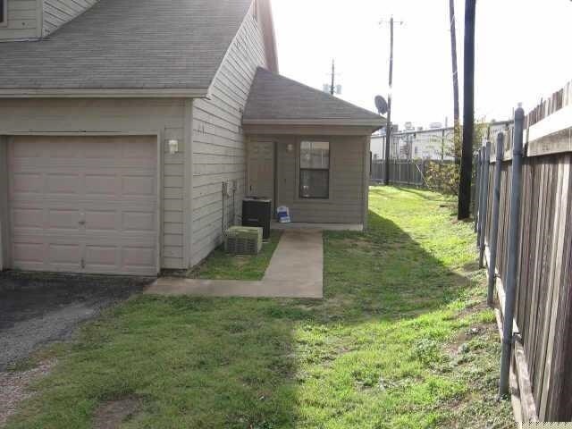 More Photos Of 12306 Abney Dr, Austin Apartments For Sale