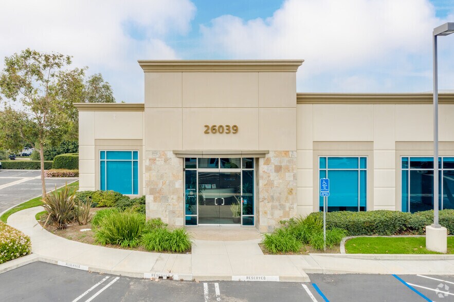 More Photos Of 26039 Acero, Mission Viejo Office For Lease
