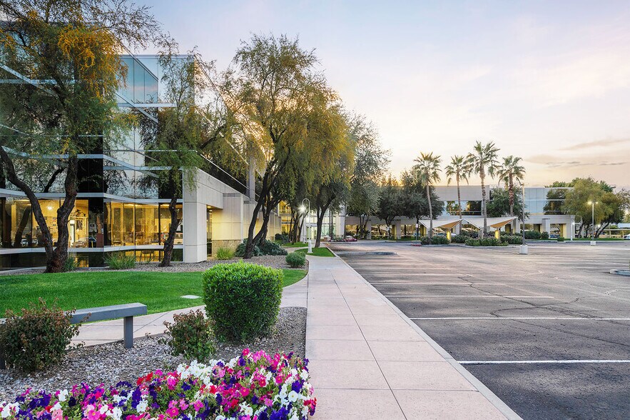 More Photos Of 22601 N 19th Ave, Phoenix Office For Sale